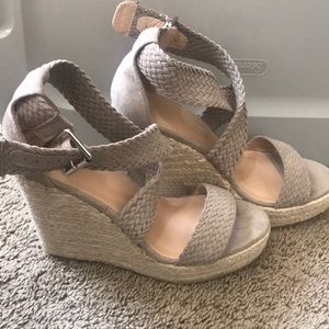 Taupe / nude color wedge. Size 8